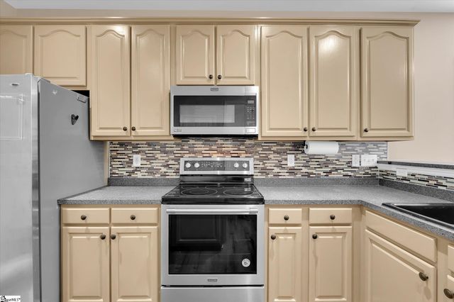 470 Drayton Hall Boulevard, Duncan, SC 29334