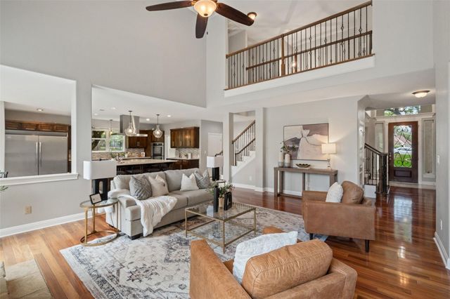 2901 Demona DR, Austin, TX 78733
