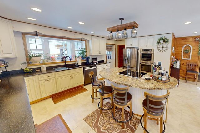 1080 Peasleeville Road, Schuyler Falls, NY 12985