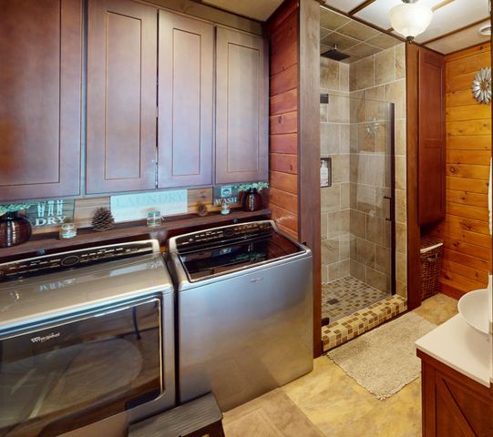 1080 Peasleeville Road, Schuyler Falls, NY 12985