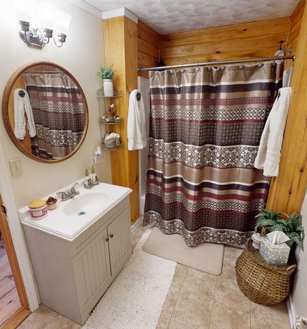 1080 Peasleeville Road, Schuyler Falls, NY 12985