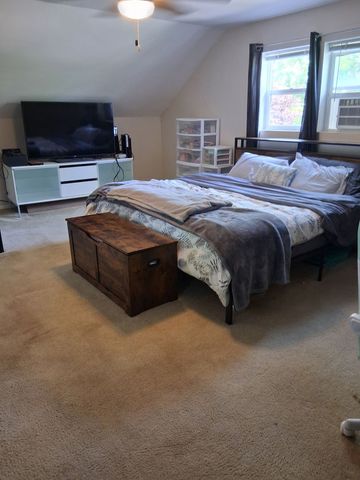14607 Central Park Avenue, Midlothian, IL 60445