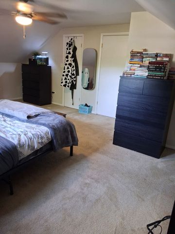 14607 Central Park Avenue, Midlothian, IL 60445