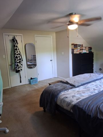 14607 Central Park Avenue, Midlothian, IL 60445