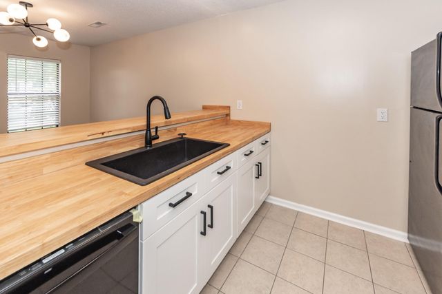 823 Winthrop Street B, Ladson, SC 29456