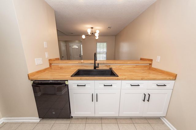 823 Winthrop Street B, Ladson, SC 29456
