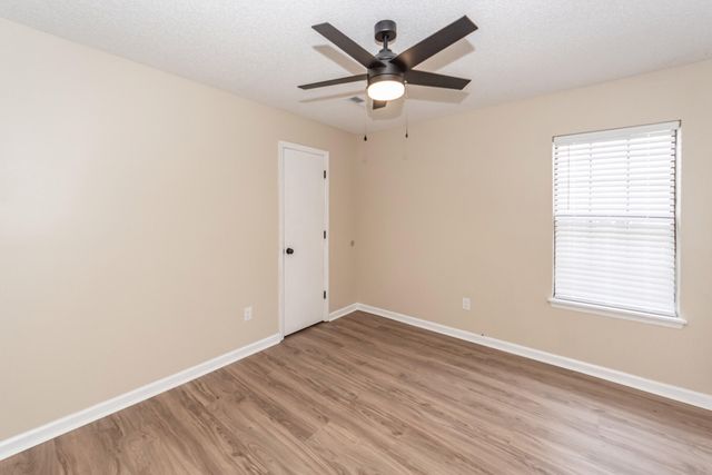 823 Winthrop Street B, Ladson, SC 29456