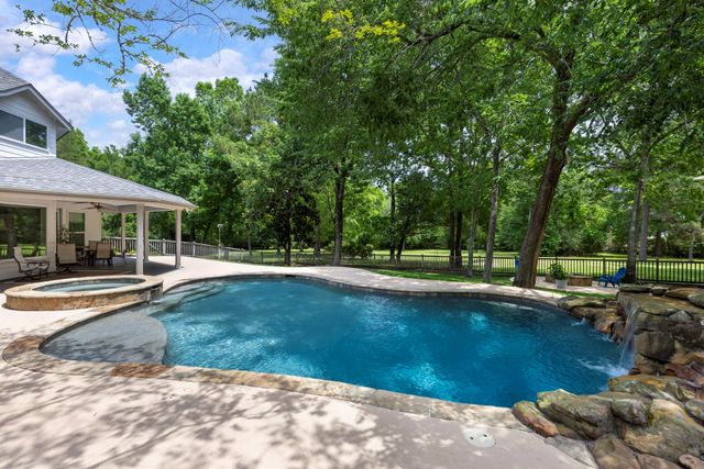 20111 Hilltop Ranch Drive, Montgomery, TX 77316