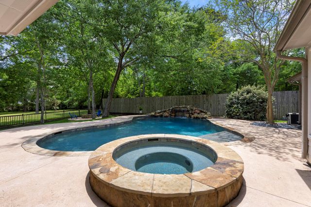 20111 Hilltop Ranch Drive, Montgomery, TX 77316