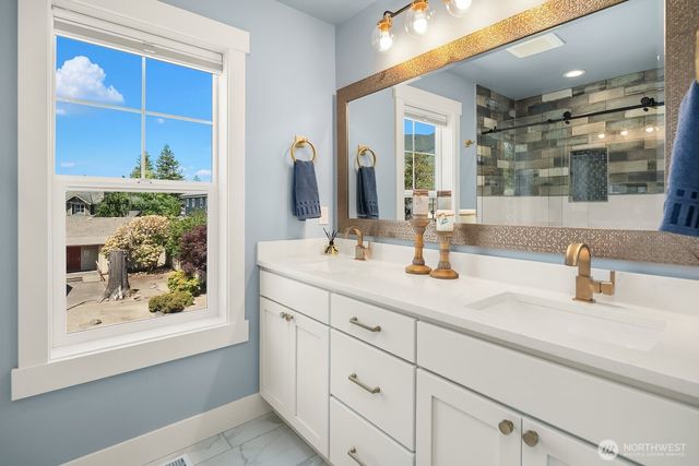 226 E 2nd Street, North Bend, WA 98045