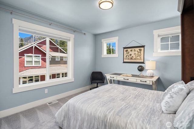 226 E 2nd Street, North Bend, WA 98045