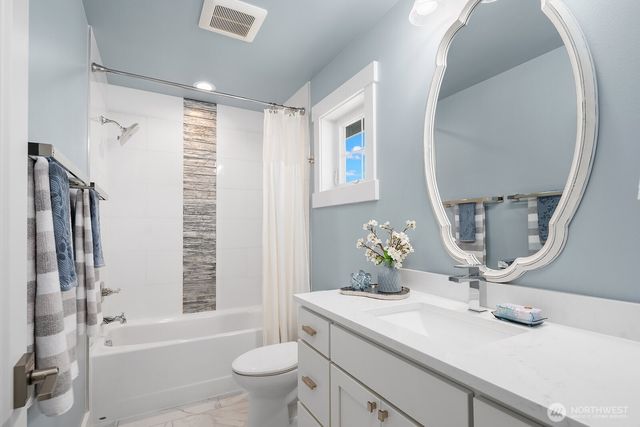 226 E 2nd Street, North Bend, WA 98045