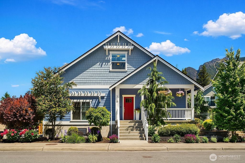 226 E 2nd Street, North Bend, WA 98045