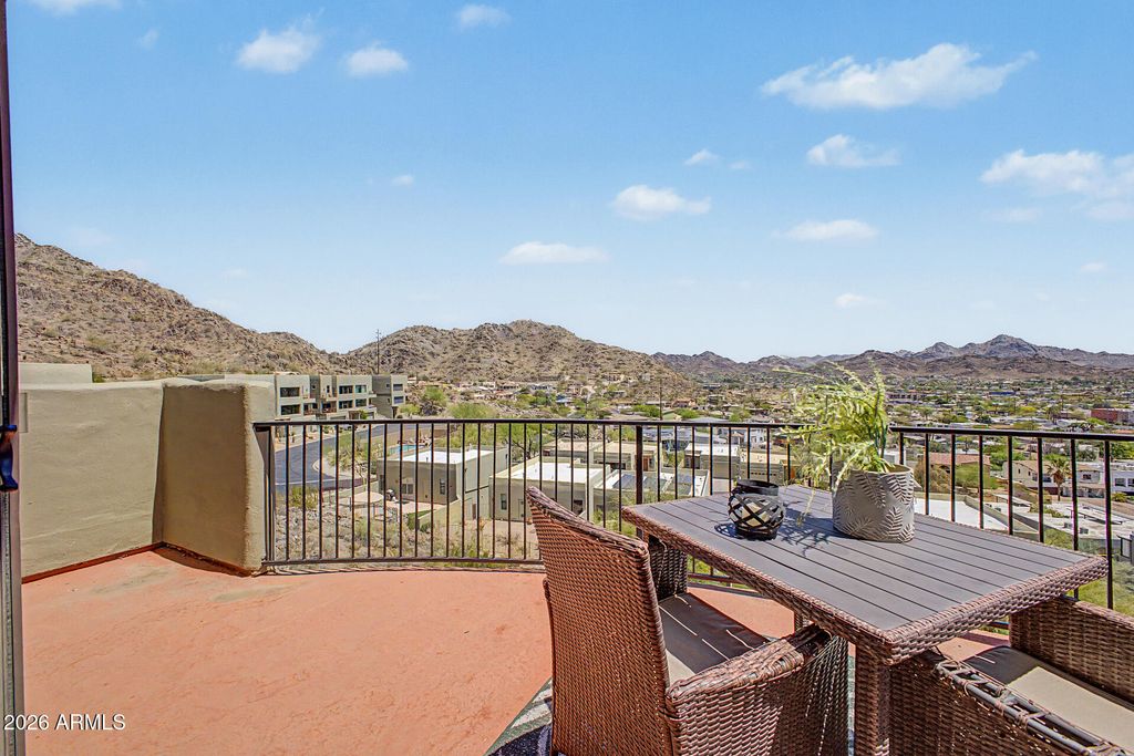 10009 N 1ST Drive, Phoenix, AZ 85021