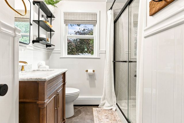24 Ellington Rd, Tewksbury, MA 01876