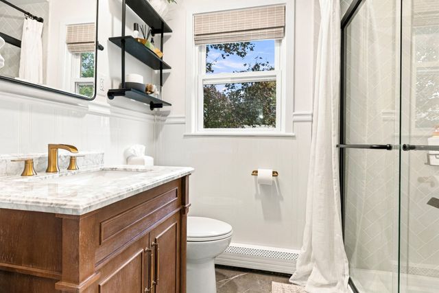 24 Ellington Rd, Tewksbury, MA 01876