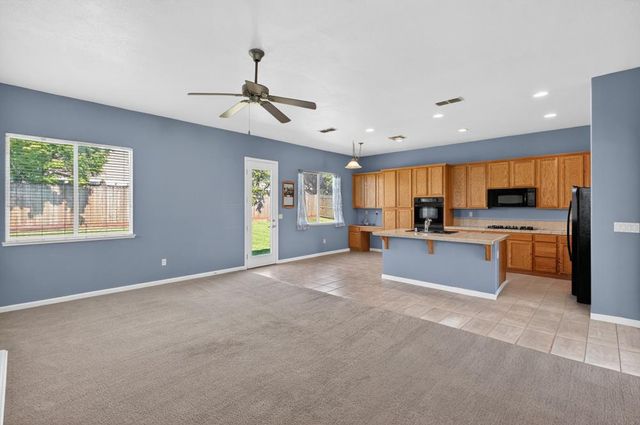 9341 Pascal Way, Elk Grove, CA 95624