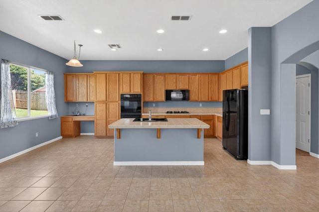 9341 Pascal Way, Elk Grove, CA 95624