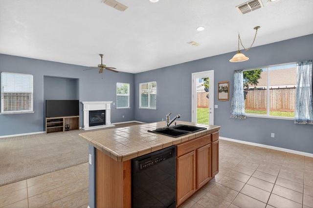 9341 Pascal Way, Elk Grove, CA 95624