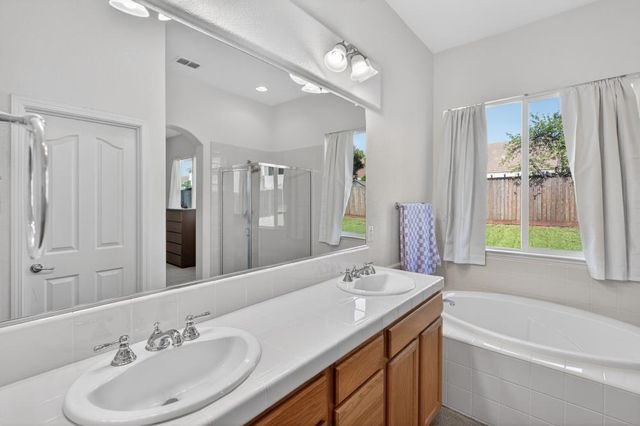 9341 Pascal Way, Elk Grove, CA 95624