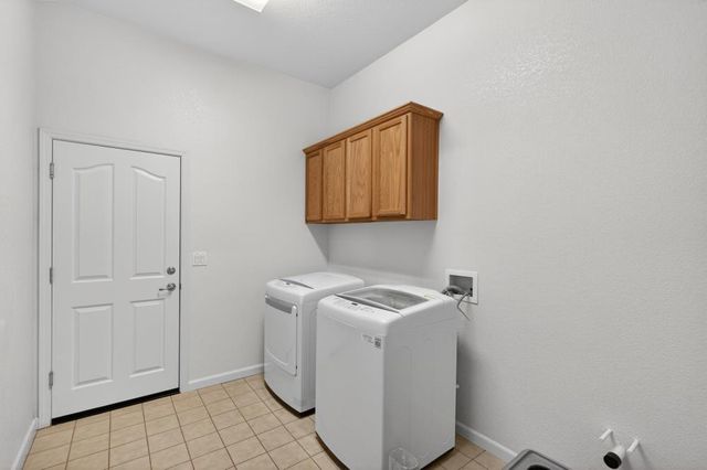 9341 Pascal Way, Elk Grove, CA 95624