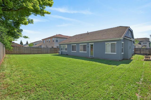 9341 Pascal Way, Elk Grove, CA 95624