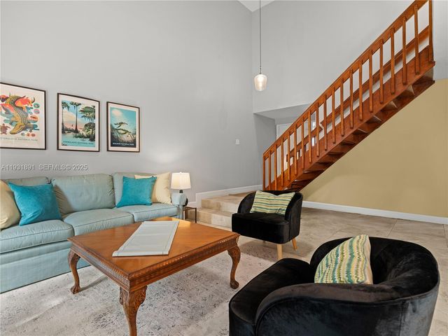 11282 SW 9th Ct, Pembroke Pines, FL 33025