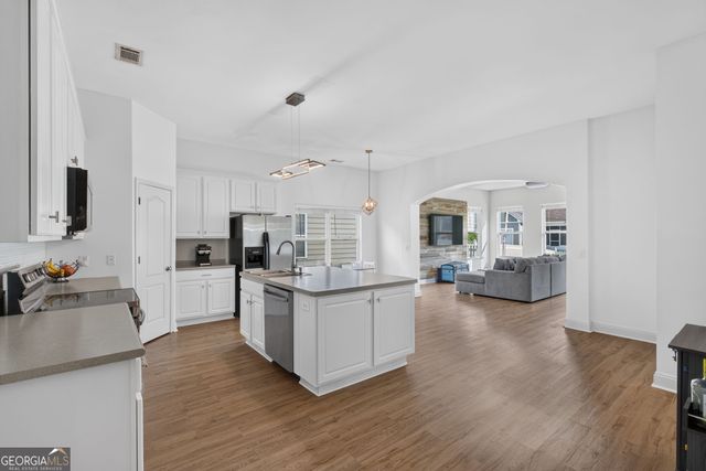 225 Clearwater Circle, Port Wentworth, GA 31407