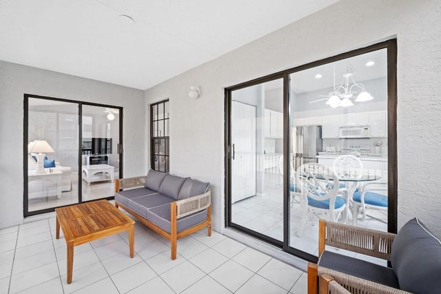 3258 Jog Park Drive, Greenacres, FL 33467