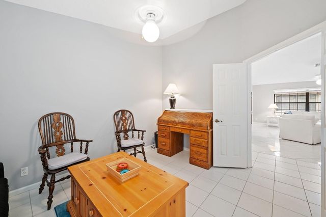 3258 Jog Park Drive, Greenacres, FL 33467