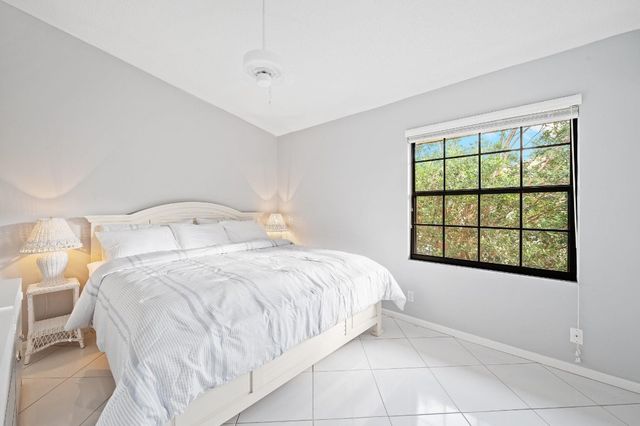 3258 Jog Park Drive, Greenacres, FL 33467