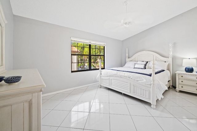 3258 Jog Park Drive, Greenacres, FL 33467