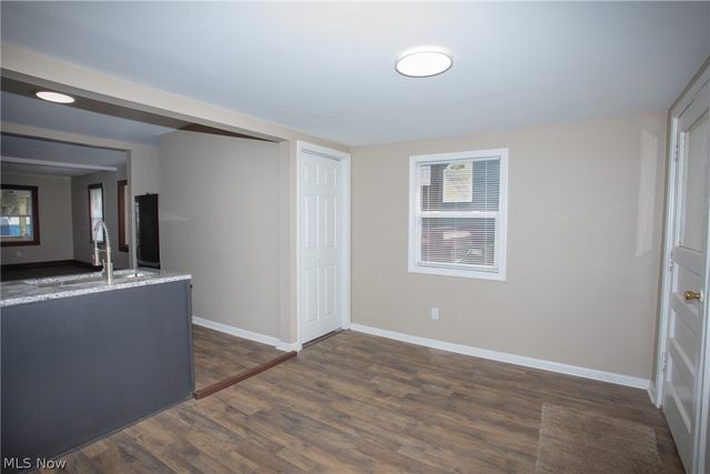 228 Center Street, Hubbard, OH 44425