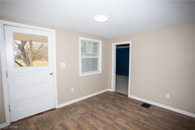 228 Center Street, Hubbard, OH 44425