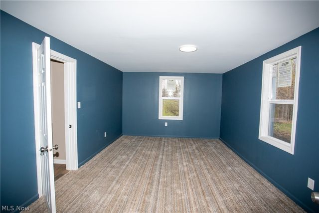 228 Center Street, Hubbard, OH 44425