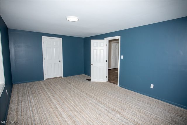 228 Center Street, Hubbard, OH 44425