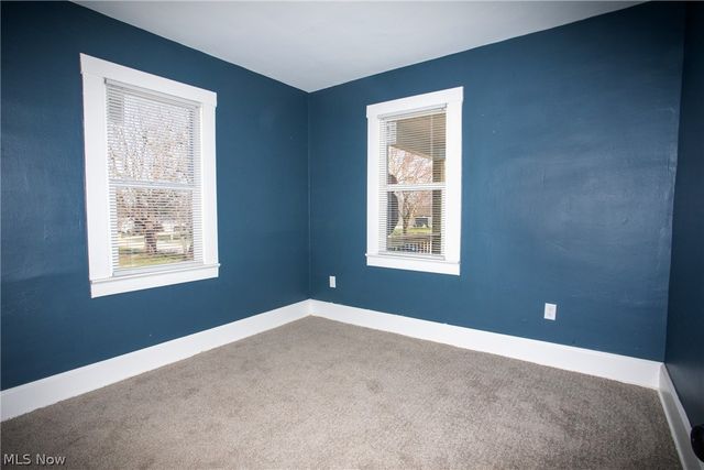 228 Center Street, Hubbard, OH 44425