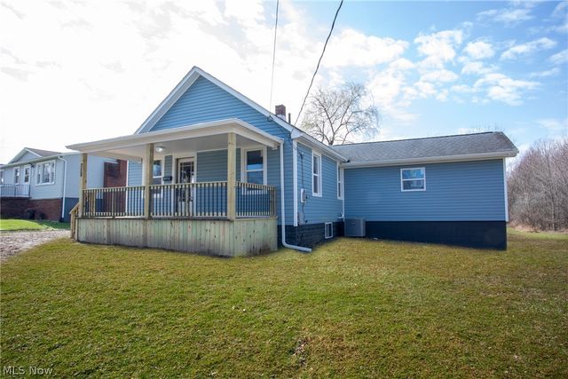 228 Center Street, Hubbard, OH 44425