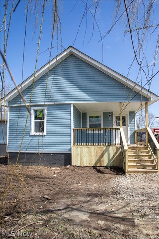 228 Center Street, Hubbard, OH 44425