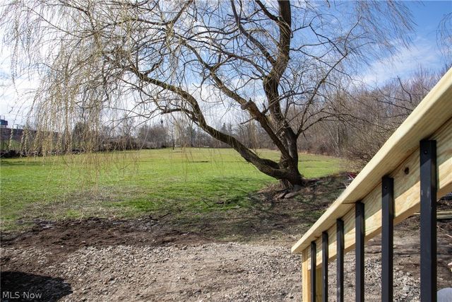 228 Center Street, Hubbard, OH 44425