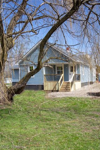 228 Center Street, Hubbard, OH 44425