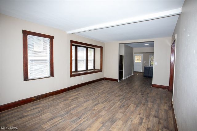 228 Center Street, Hubbard, OH 44425