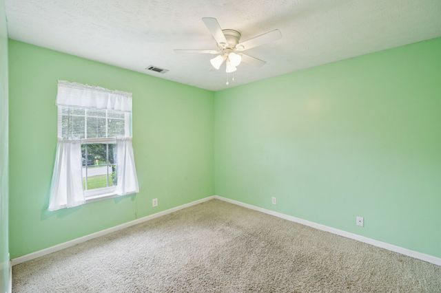 304 Crescent Ave, Smyrna, TN 37167