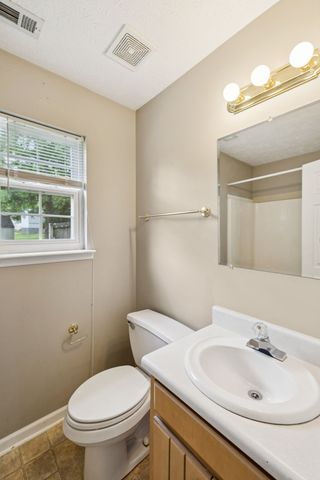 304 Crescent Ave, Smyrna, TN 37167