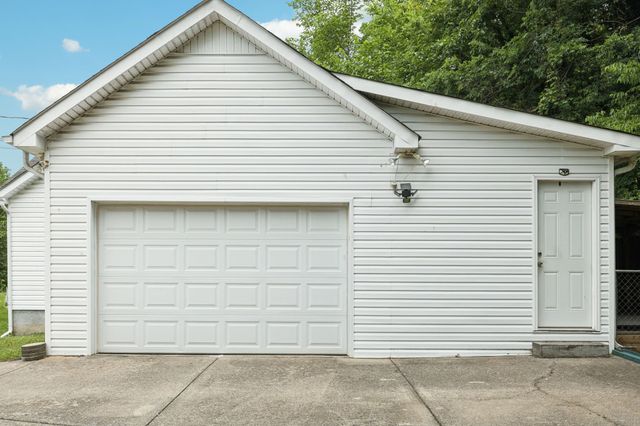 304 Crescent Ave, Smyrna, TN 37167