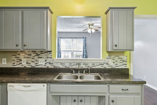 304 Crescent Ave, Smyrna, TN 37167