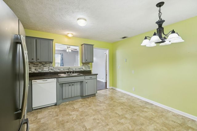 304 Crescent Ave, Smyrna, TN 37167