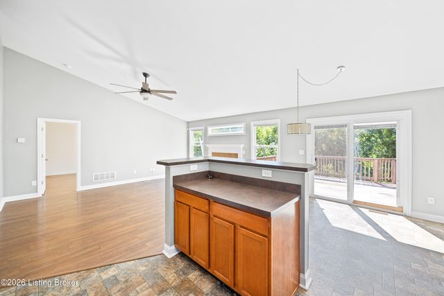 8810 Meadow Sweet Way, Louisville, KY 40228