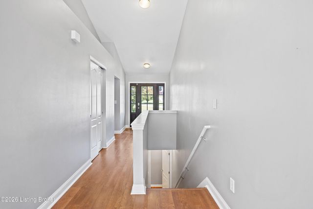 8810 Meadow Sweet Way, Louisville, KY 40228