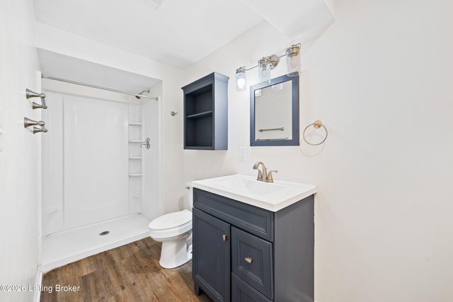 8810 Meadow Sweet Way, Louisville, KY 40228